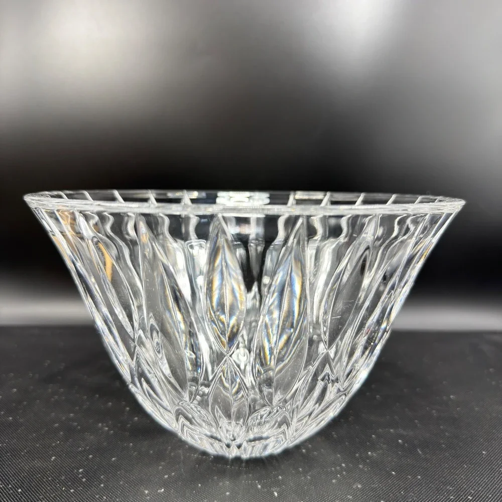 Marquis by Waterford Crystal Petal Clear 8Inch Serving Bowl Centerpiece Rainfall